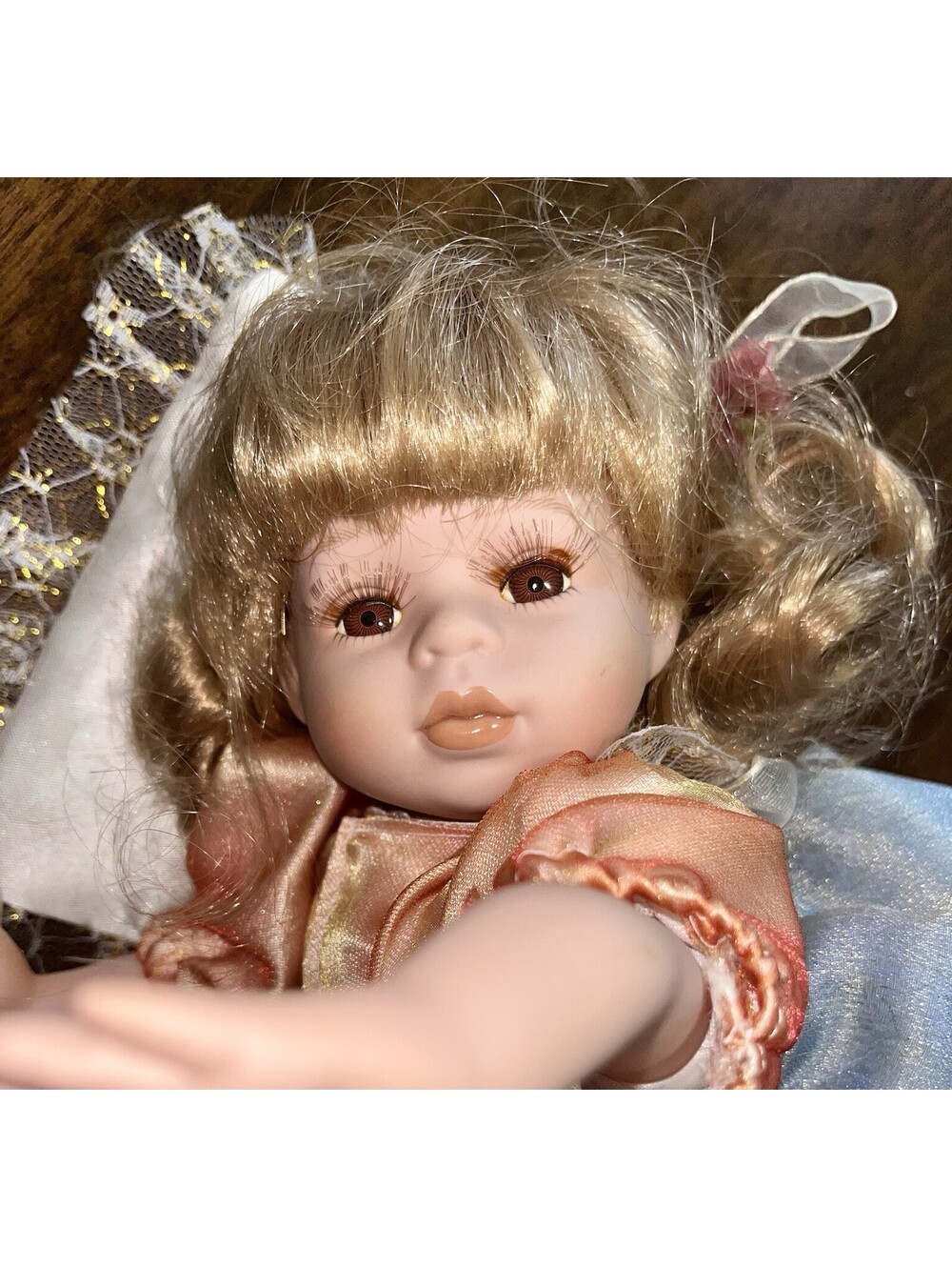 Vintage Collectible Porcelain Crawling/Laying Baby Doll